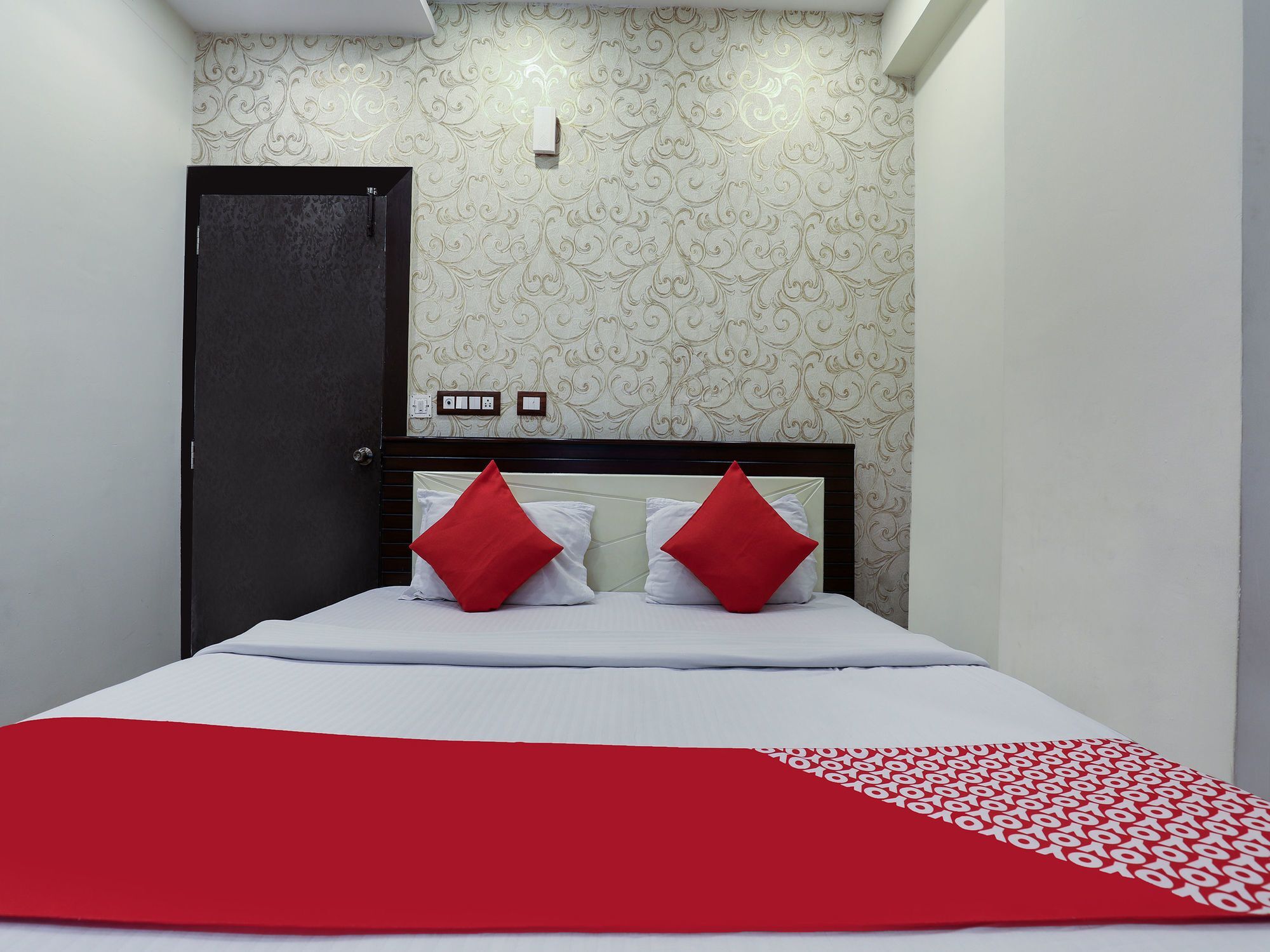 Oyo 16539 Grand Sandarshini Inn Hyderabad Exterior foto