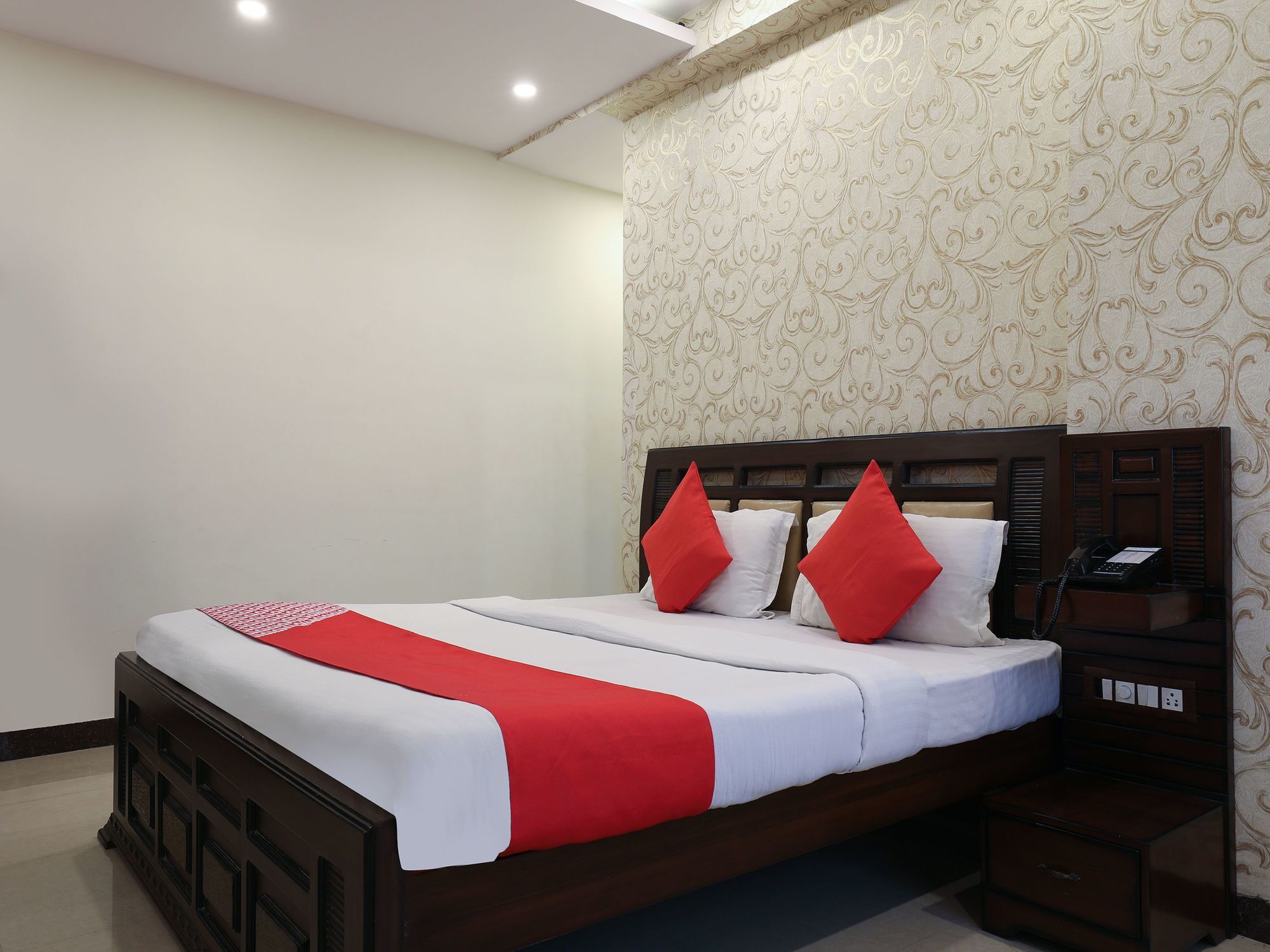 Oyo 16539 Grand Sandarshini Inn Hyderabad Exterior foto